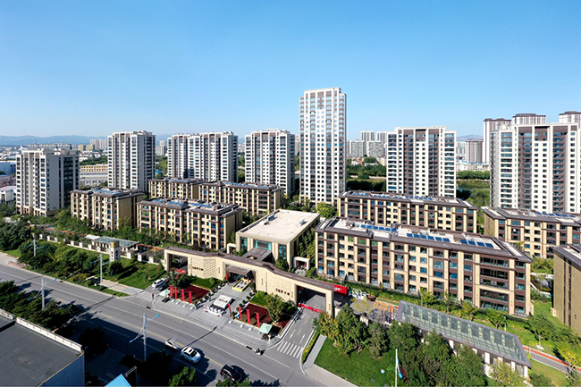 集團房地產業務穩健發展，創新模式引領行業變革